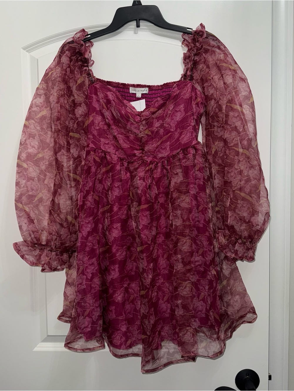 NWT Coco & Jaimeson Burgundy Floral Puff long sleeve sheer cocktail short Dress
